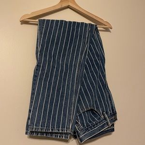 American Eagle Mom Jean